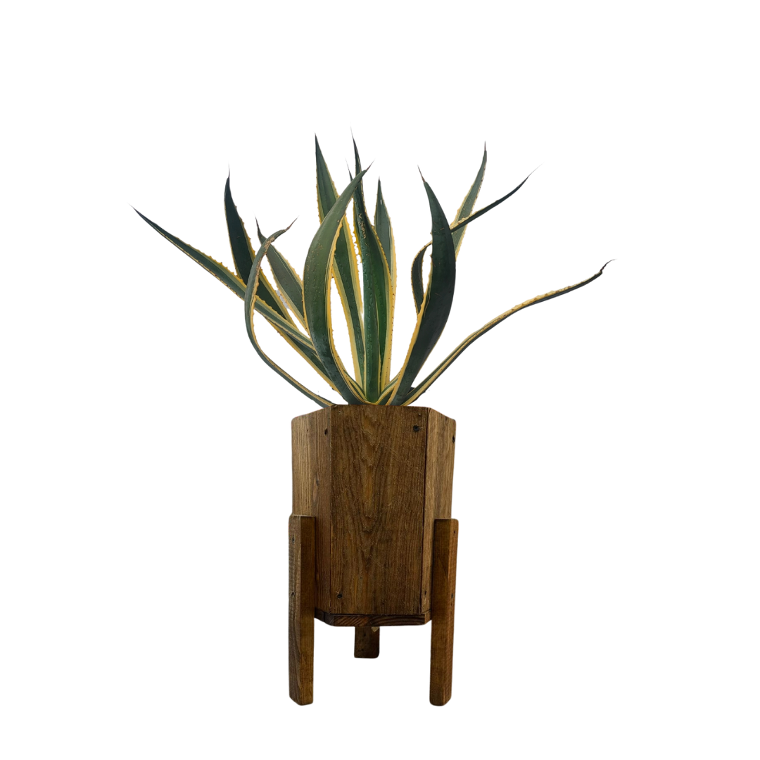 MACETA MADERA HEXAGONALCON PATAS