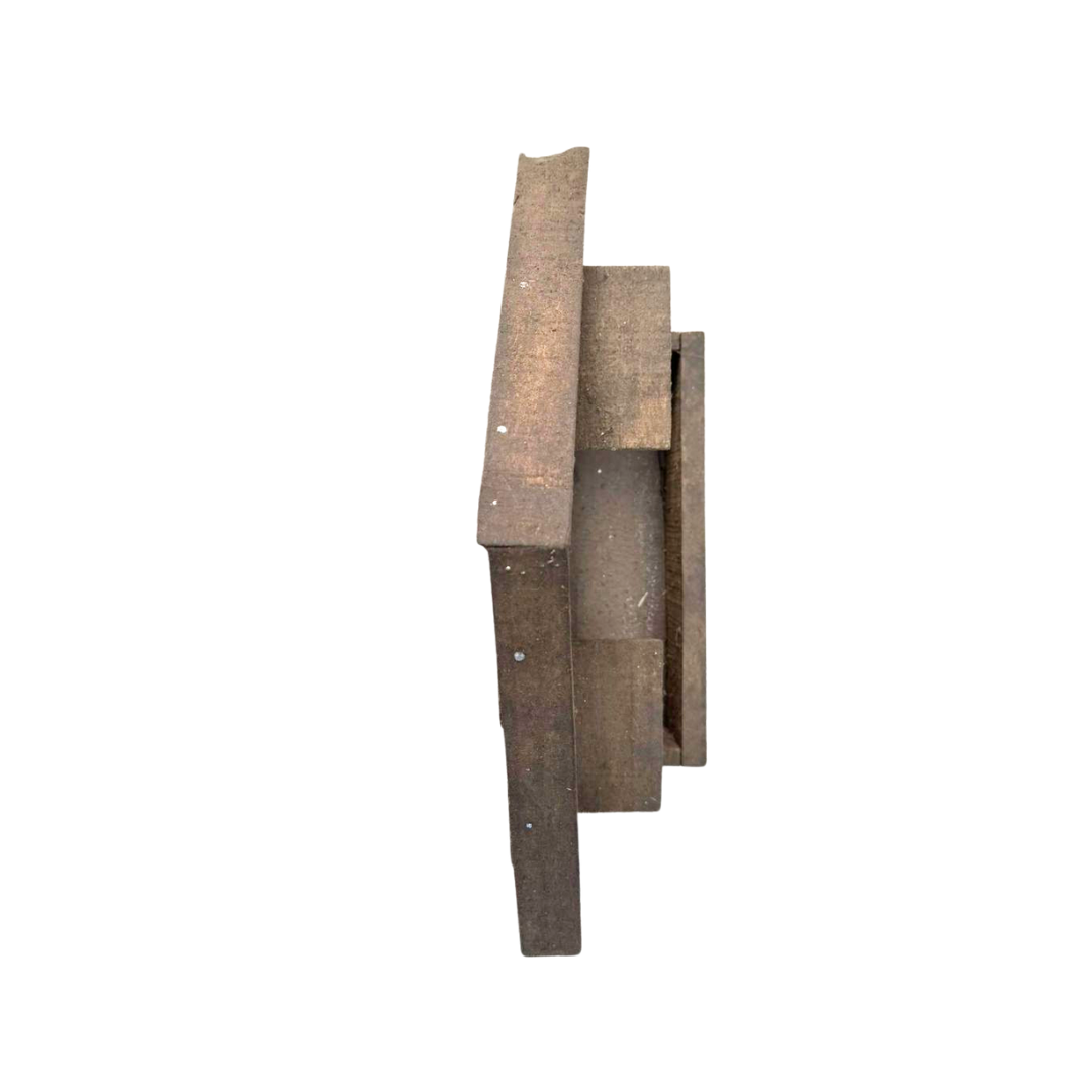 MACETA MADERA PARED TIPO CASA